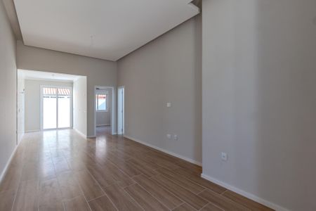 Sala de casa à venda com 2 quartos, 66m² em Hípica, Porto Alegre