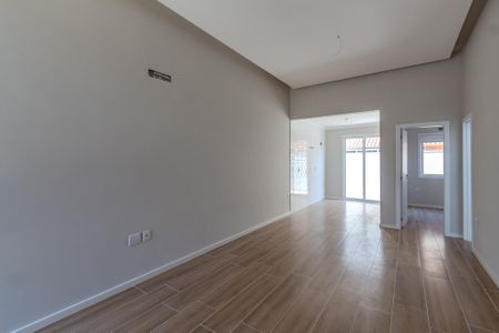 Sala de casa à venda com 2 quartos, 66m² em Hípica, Porto Alegre