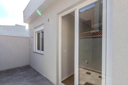 Casa à venda com 66m², 2 quartos e 1 vagaQuintal