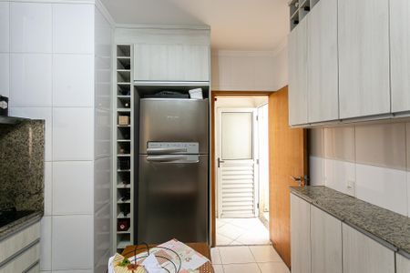 Casa à venda com 350m², 3 quartos e 5 vagas Casa à venda com 350m², 3 quartos e 5 vagasCozinha