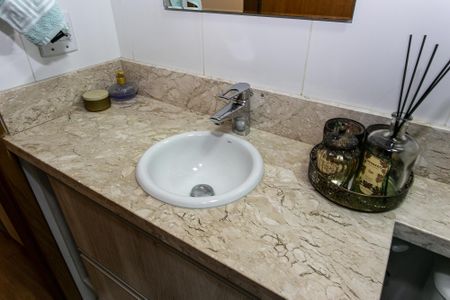 Casa à venda com 350m², 3 quartos e 5 vagas Casa à venda com 350m², 3 quartos e 5 vagasBanheiro da Suíte 1