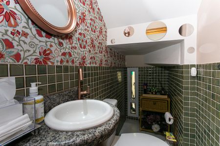 Casa à venda com 350m², 3 quartos e 5 vagas Casa à venda com 350m², 3 quartos e 5 vagasLavabo