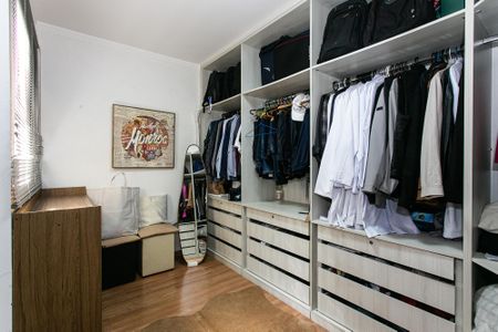 Casa à venda com 350m², 3 quartos e 5 vagas Casa à venda com 350m², 3 quartos e 5 vagasSuíte 2