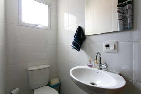 Casa à venda com 350m², 3 quartos e 5 vagas Casa à venda com 350m², 3 quartos e 5 vagasBanheiro da Suíte 2