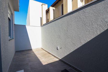 Casa à venda com 66m², 2 quartos e 1 vagaÁrea de Serviço