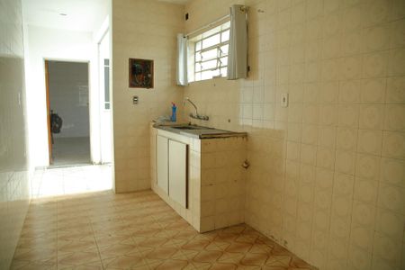 Casa à venda com 250m², 2 quartos e sem vagaÁrea de Serviço