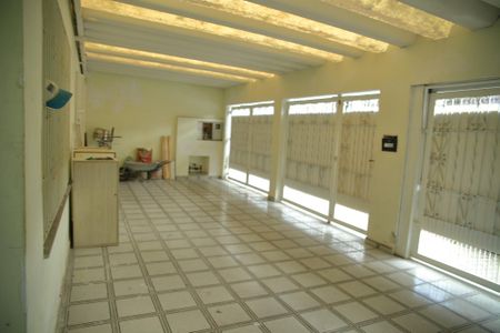 Casa à venda com 250m², 2 quartos e sem vagaGaragem