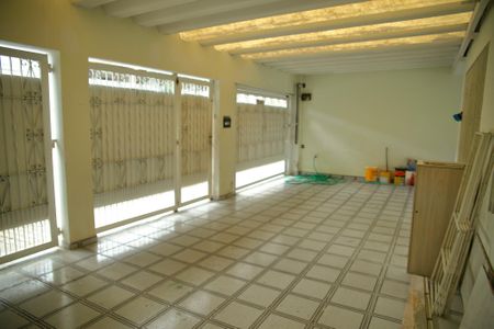 Casa à venda com 250m², 2 quartos e sem vagaGaragem