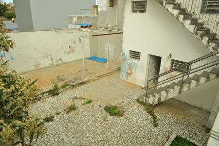 Casa à venda com 250m², 2 quartos e sem vagaQuintal