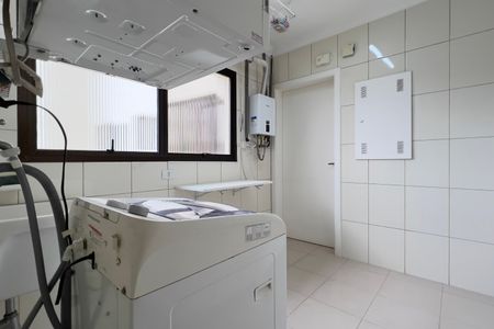 Apartamento para alugar com 186m², 4 quartos e 2 vagasÁrea de Serviço