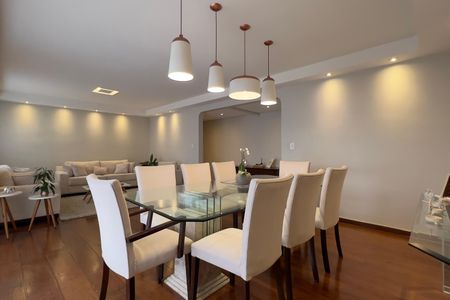 Apartamento para alugar com 186m², 4 quartos e 2 vagasSala