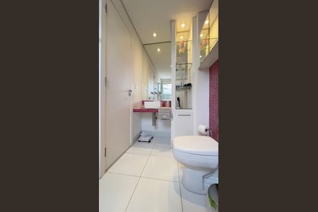 Apartamento para alugar com 186m², 4 quartos e 2 vagasBanheiro da Suíte 1