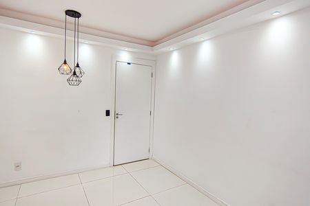 Sala de apartamento para alugar com 2 quartos, 45m² em Taquara, Rio de Janeiro