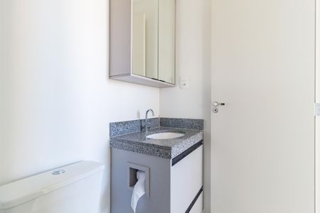 Apartamento para alugar com 43m², 2 quartos e sem vaga Apartamento para alugar com 43m², 2 quartos e sem vagaBanheiro