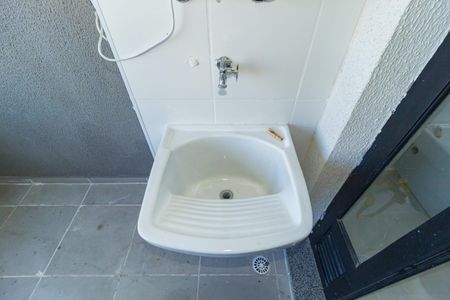 Apartamento para alugar com 43m², 2 quartos e sem vaga Apartamento para alugar com 43m², 2 quartos e sem vagaDetalhe - Área de Serviço