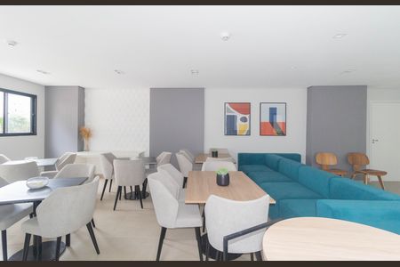 Apartamento para alugar com 43m², 2 quartos e sem vaga Apartamento para alugar com 43m², 2 quartos e sem vagaÁrea comum - Salão de festas