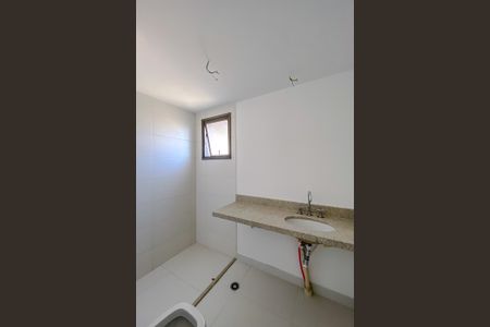 Apartamento à venda com 129m², 3 quartos e 2 vagasBanheiro da Suíte 2