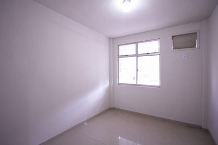 Quarto 2 de apartamento para alugar com 2 quartos, 53m² em Alcantara, São Gonçalo