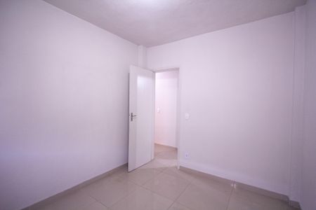 Quarto 2 de apartamento para alugar com 2 quartos, 53m² em Alcantara, São Gonçalo