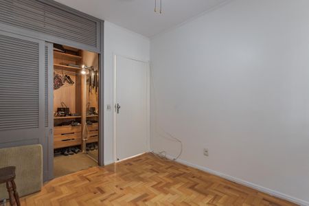 Apartamento à venda com 101m², 3 quartos e 2 vagasSuíte