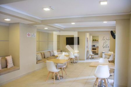 Apartamento para alugar com 29m², 1 quarto e sem vaga Apartamento para alugar com 29m², 1 quarto e sem vagaÁrea comum - Salão de festas