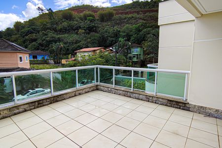 Casa de condomínio para alugar com 540m², 4 quartos e 4 vagasVaranda da Suíte 4