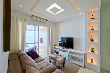 Sala de apartamento para alugar com 3 quartos, 92m² em Guilhermina, Praia Grande