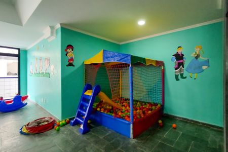 Apartamento para alugar com 105m², 3 quartos e 1 vagaÁrea comum