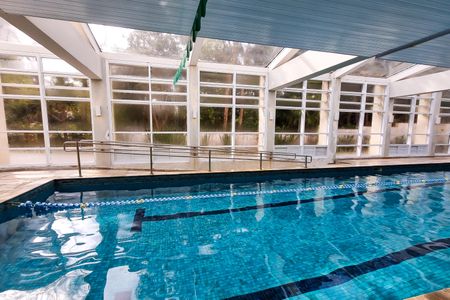 Apartamento para alugar com 245m², 3 quartos e 3 vagas Apartamento para alugar com 245m², 3 quartos e 3 vagasPiscina Coberta