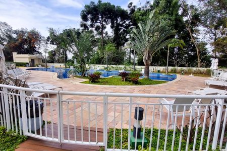 Apartamento para alugar com 245m², 3 quartos e 3 vagas Apartamento para alugar com 245m², 3 quartos e 3 vagasÁrea comum - Piscina