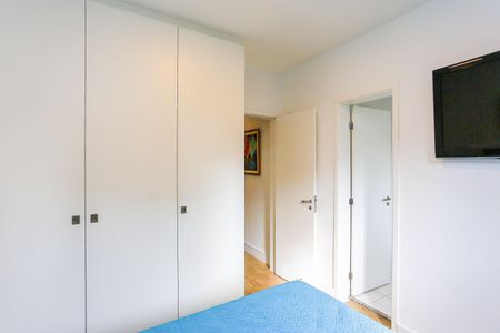 Apartamento para alugar com 245m², 3 quartos e 3 vagasBanheiro Suíte 2