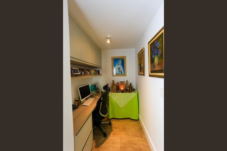 Apartamento para alugar com 245m², 3 quartos e 3 vagas Apartamento para alugar com 245m², 3 quartos e 3 vagasEscritório