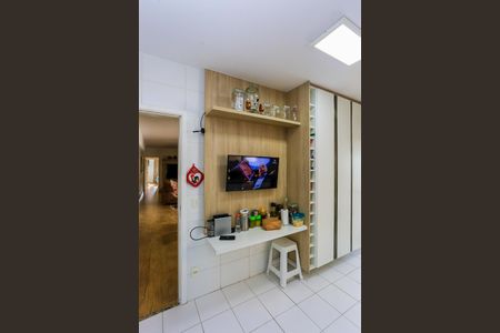 Apartamento para alugar com 245m², 3 quartos e 3 vagasCozinha