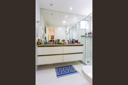 Apartamento para alugar com 245m², 3 quartos e 3 vagasBanheiro Suíte 3