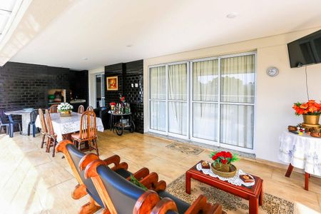 Apartamento para alugar com 245m², 3 quartos e 3 vagasVaranda