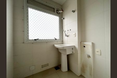 Apartamento à venda com 67m², 2 quartos e 1 vagaÁrea de Serviço