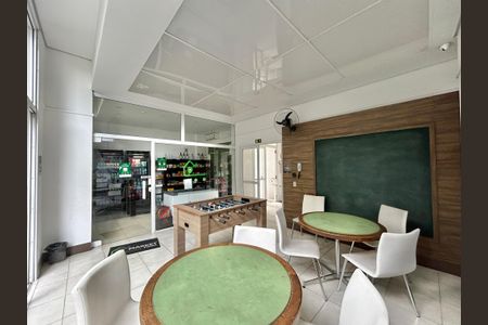 Apartamento à venda com 67m², 2 quartos e 1 vagaÁrea comum