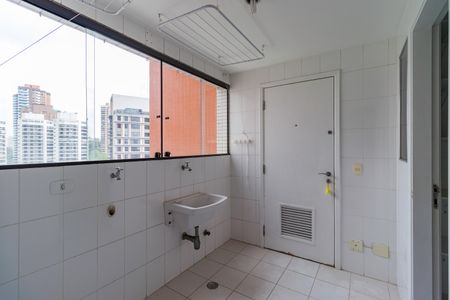 Apartamento à venda com 206m², 3 quartos e 5 vagasÁrea de Serviço