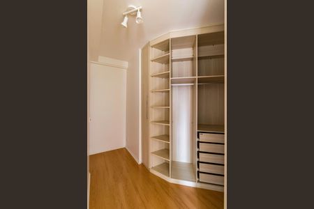 Apartamento à venda com 206m², 3 quartos e 5 vagasSuíte 1