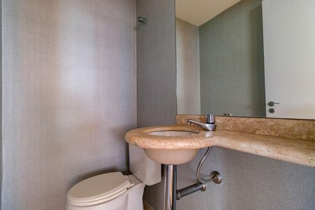 Apartamento à venda com 206m², 3 quartos e 5 vagasLavabo