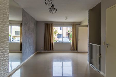 Casa de condomínio para alugar com 84m², 3 quartos e 2 vagasSala