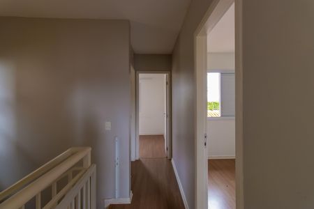 Casa de condomínio para alugar com 84m², 3 quartos e 2 vagasCorredor