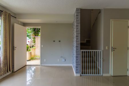 Casa de condomínio para alugar com 84m², 3 quartos e 2 vagasSala