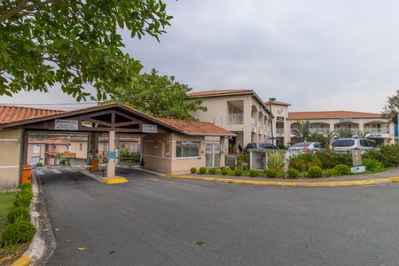 Casa de condomínio para alugar com 84m², 3 quartos e 2 vagasFachada e portaria