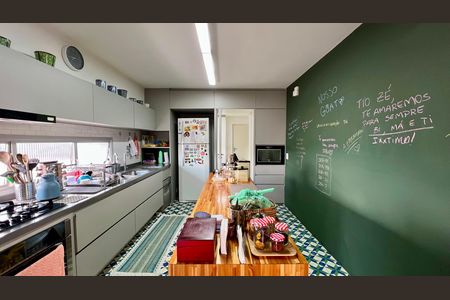 Cozinha de apartamento para alugar com 4 quartos, 162m² em Paraíso, São Paulo