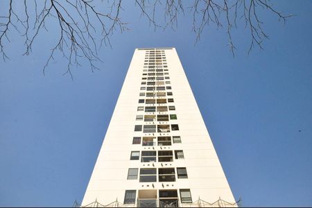 Apartamento para alugar com 70m², 1 quarto e 1 vaga Apartamento para alugar com 70m², 1 quarto e 1 vagaFachada