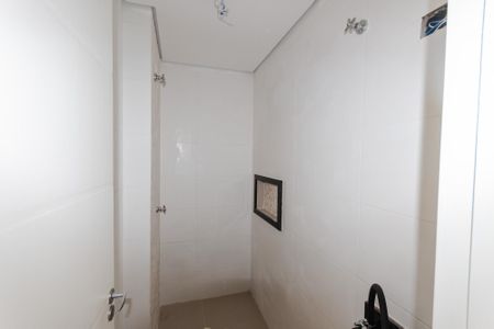 Apartamento à venda com 47m², 2 quartos e 1 vaga Apartamento à venda com 47m², 2 quartos e 1 vagaBanheiro