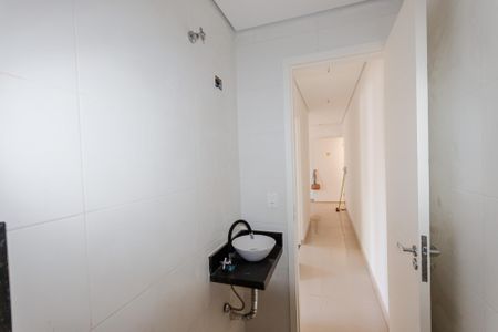 Apartamento à venda com 47m², 2 quartos e 1 vaga Apartamento à venda com 47m², 2 quartos e 1 vagaBanheiro