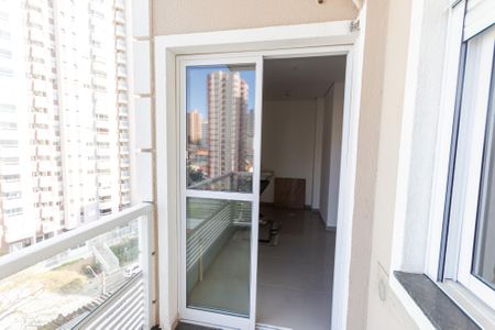 Sacada de apartamento à venda com 2 quartos, 47m² em Vila Guiomar, Santo André