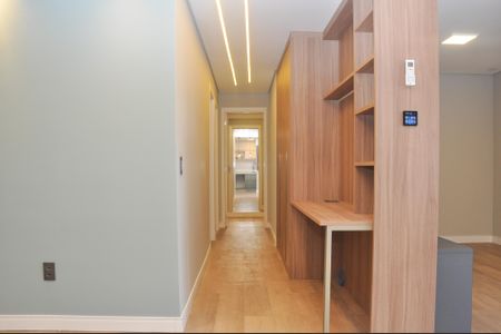 Corredor de apartamento para alugar com 2 quartos, 80m² em Balneário Tropical, Paulínia